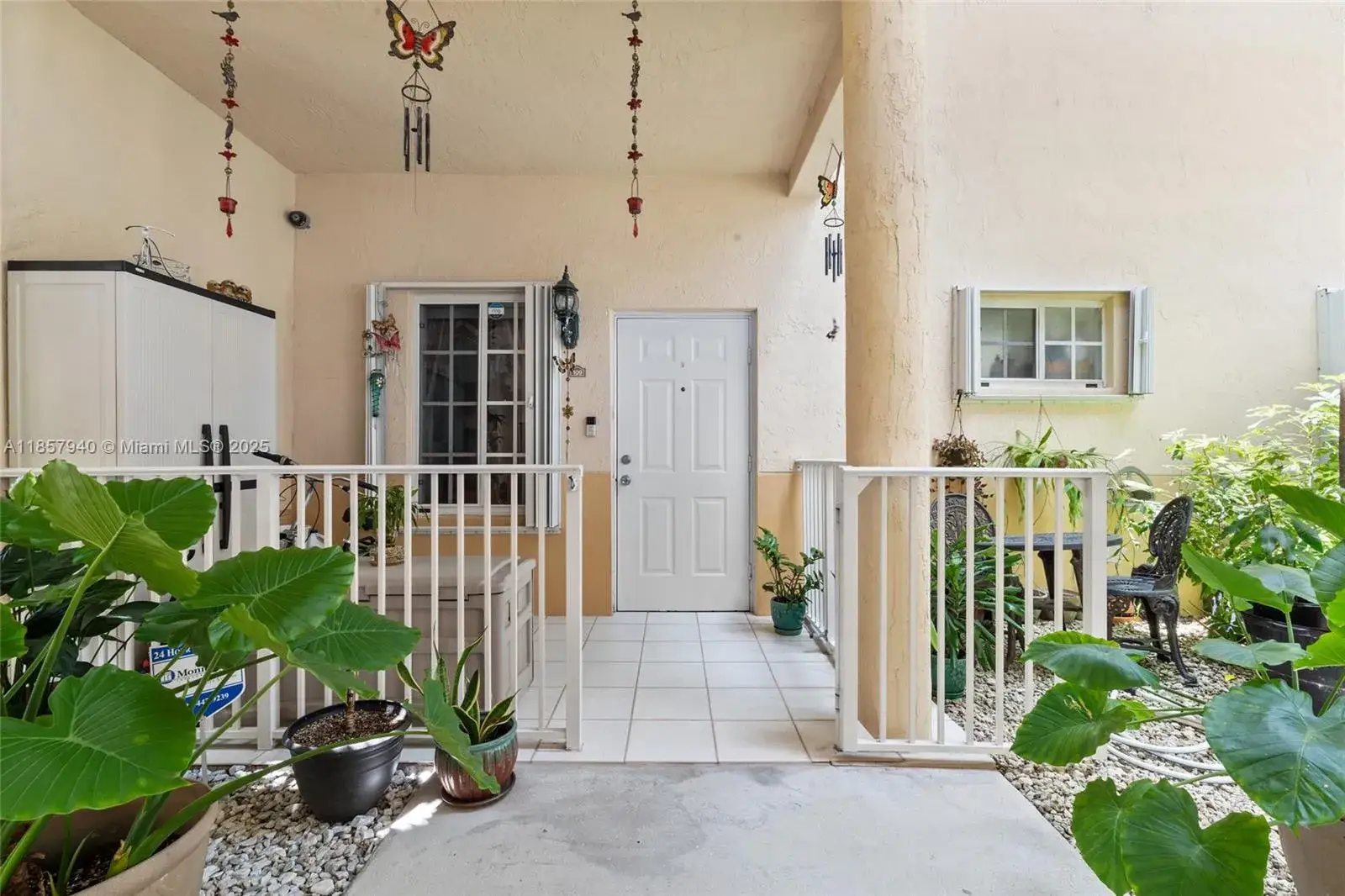 3 bedroom 2 bath Residential for sale at 6900 NW 179th St # 1, Hialeah FL 33015