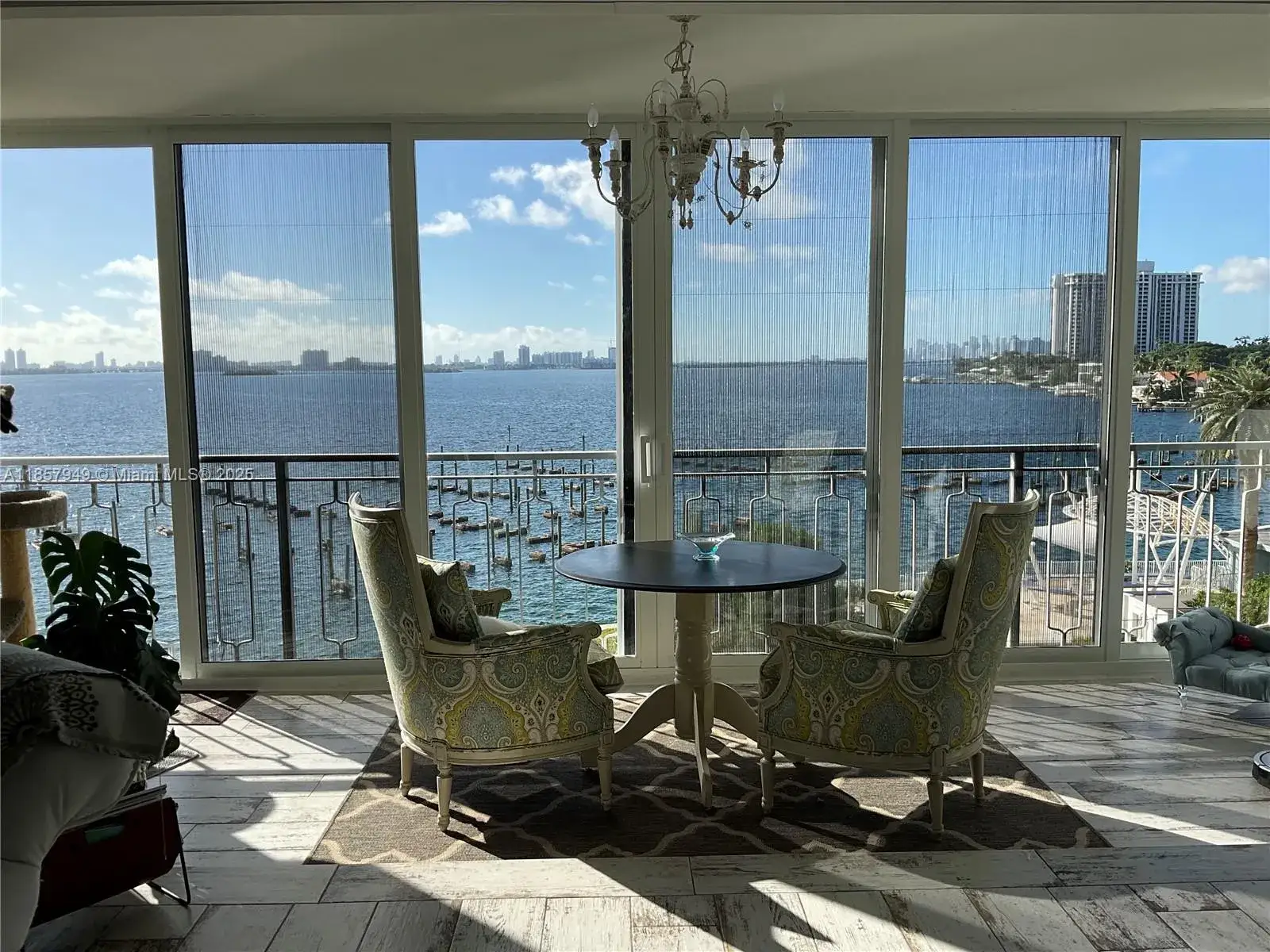 2 bedroom 2 bath Residential for sale at 11111 Biscayne Blvd # 5D, Miami FL 33181