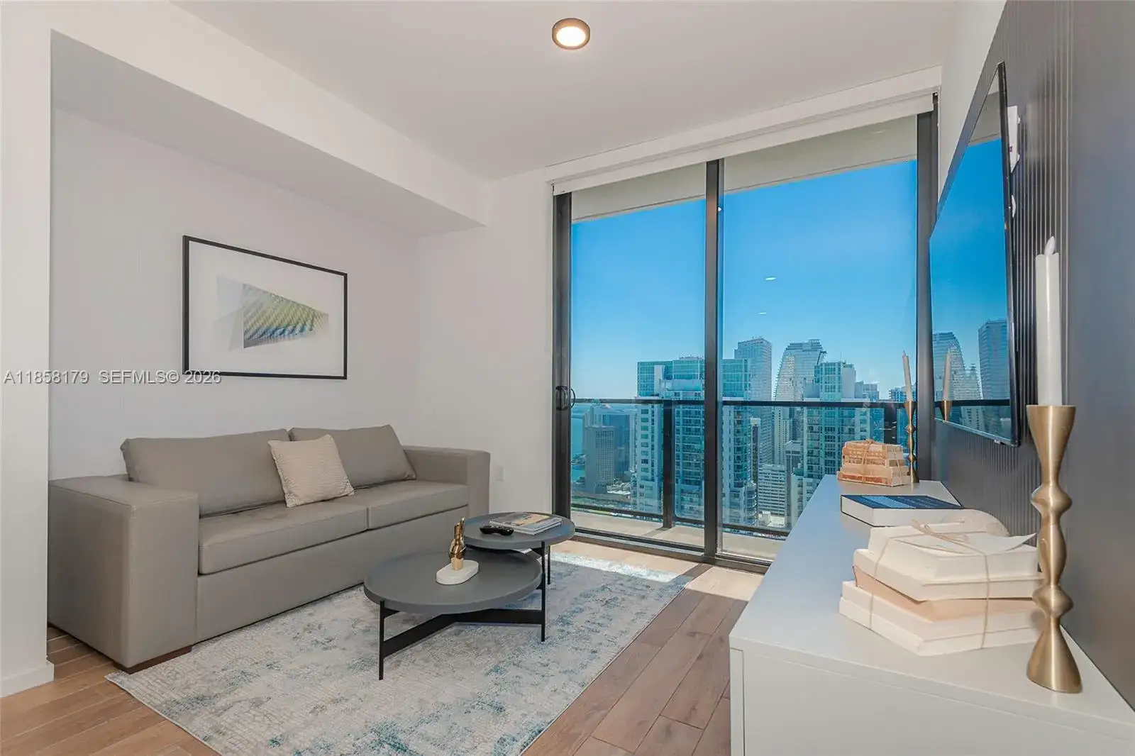 2 bedroom 3 bath Residential Lease for rent at 398 NE 5th St # 4417, Miami FL 33132