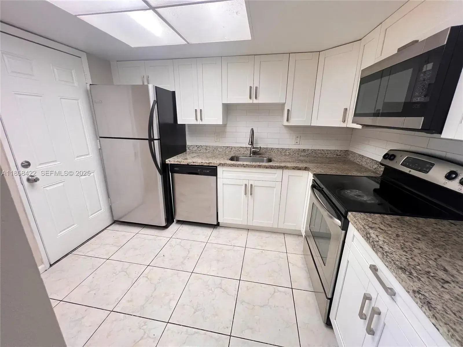 2 bedroom 2 bath Residential Lease for rent at 1200 SW 50th Ave # 3, North Lauderdale FL 33068