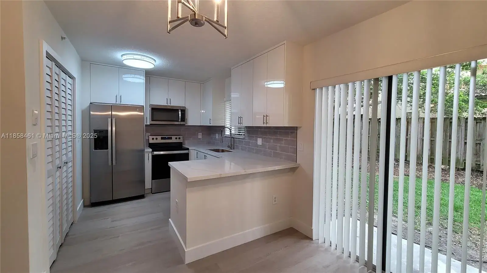 3 bedroom 2 bath Residential for sale at 22731 SW 88th Pl # 101, Cutler Bay FL 33190