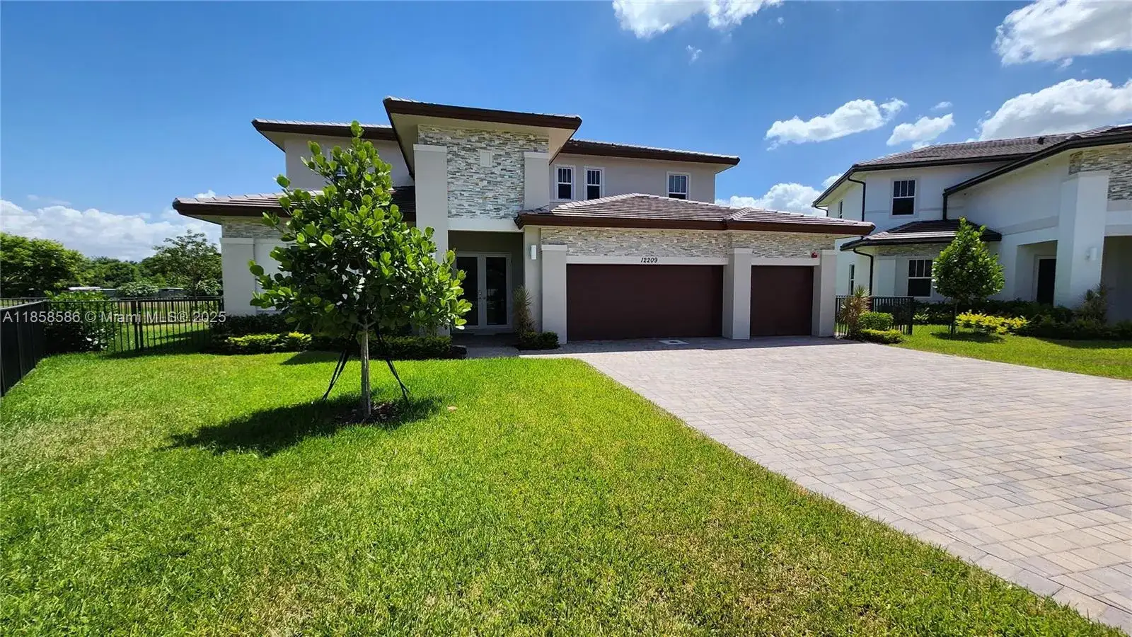 5 bedroom 4 bath Residential for sale at 12209 SW 43rd St, Davie FL 33330