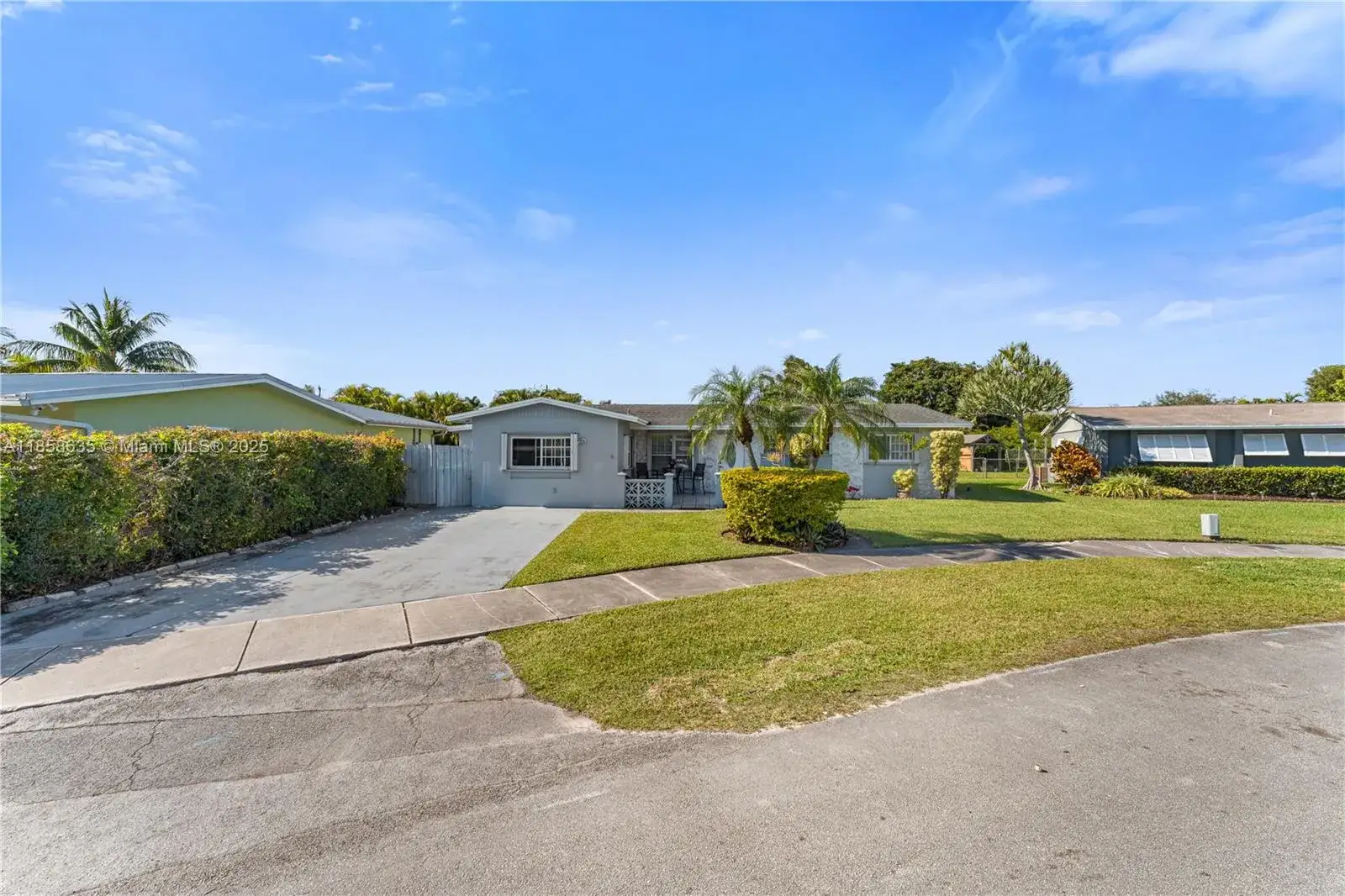 Business Opportunity for sale at 8100 SW 95th Ct, Miami FL 33173