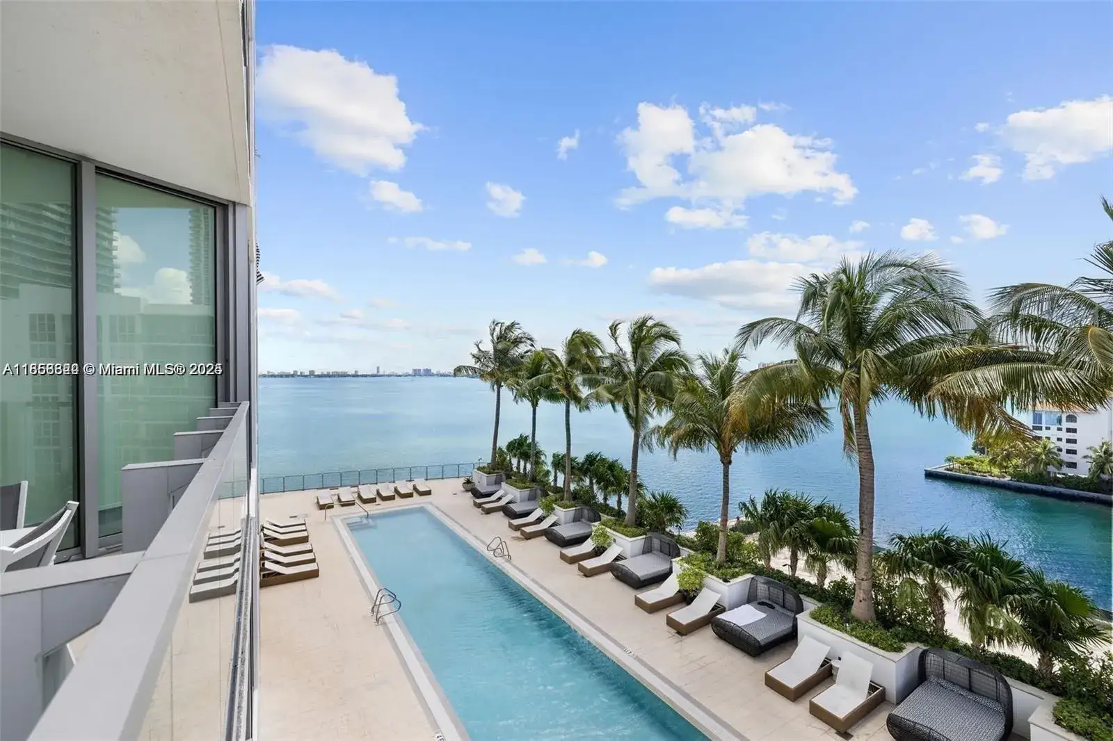1 bedroom 2 bath Residential for sale at 2900 NE 7th Ave # 809, Miami FL 33137