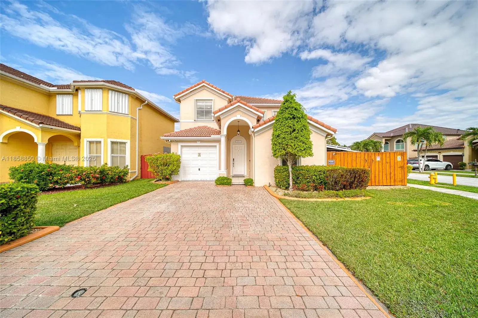 4 bedroom 3 bath Residential Lease for rent at 16403 SW 79th Ln # 16403, Miami FL 33193