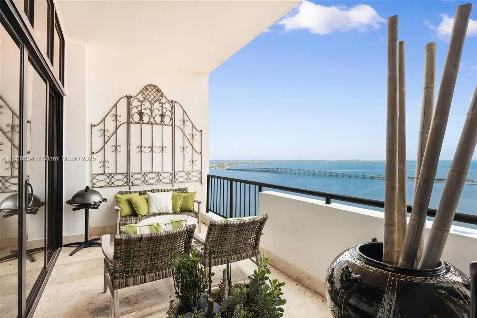 4 bedroom 5 bath Residential for sale at 1581 Brickell Ave, Miami FL 33129