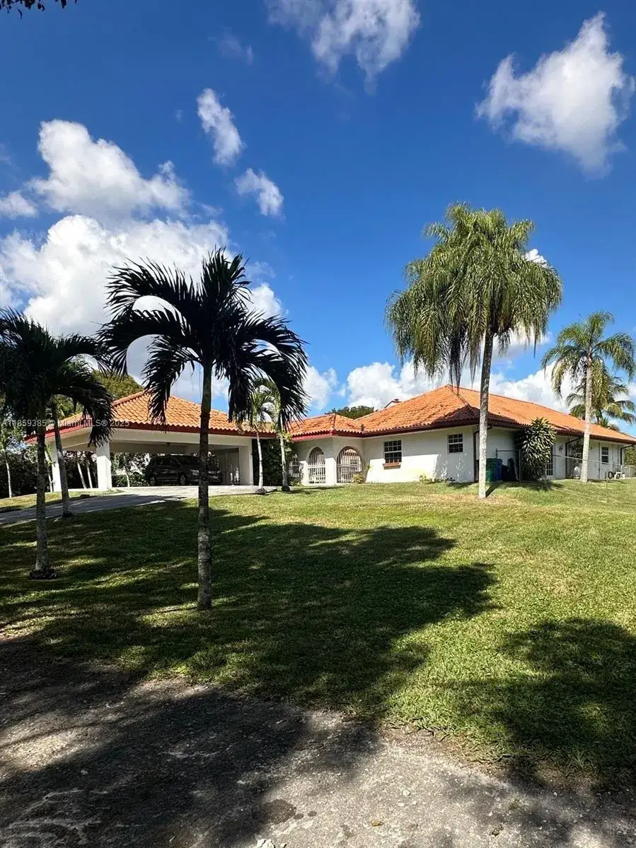5 bedroom 3 bath Residential for sale at 18901 SW 53rd St, Southwest Ranches FL 33332