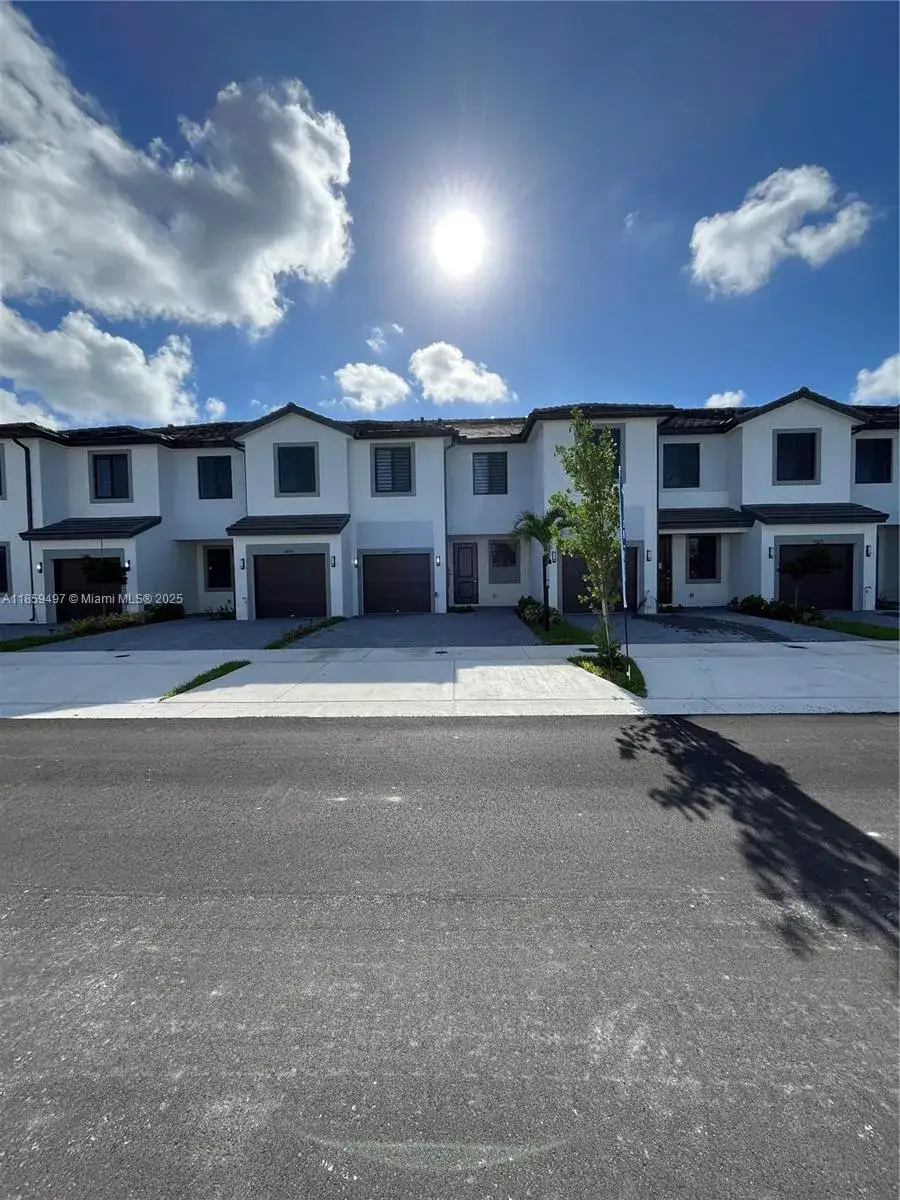 3 bedroom 2 bath Residential for sale at 34515 SW 191st Ct, Miami FL 33034