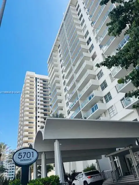 1 bedroom 2 bath Residential Lease for rent at 5701 Collins Ave # 709, Miami Beach FL 33140