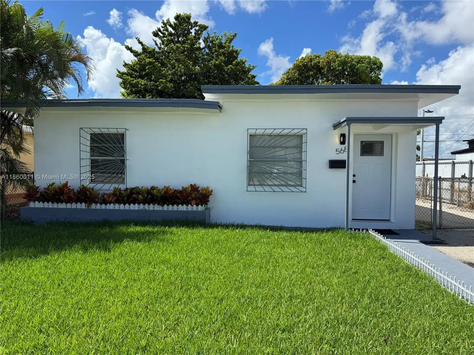 2 bedroom 1 bath Residential for sale at 568 E 49th St, Hialeah FL 33013