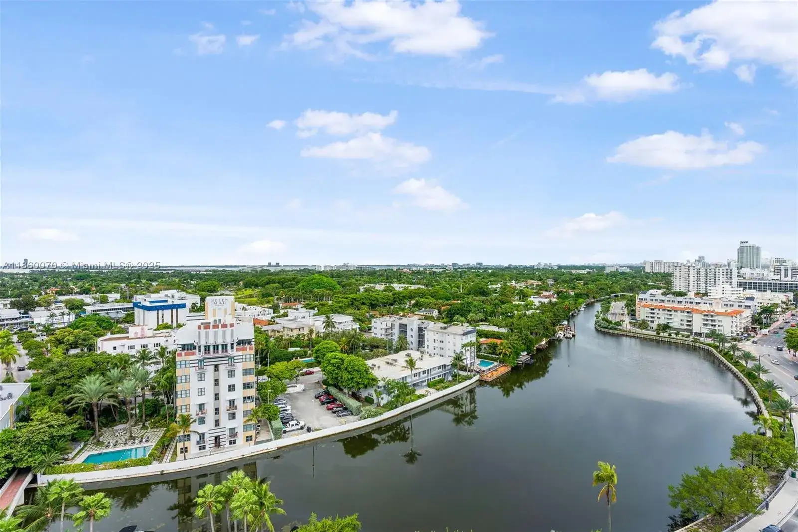 2 bedroom 2 bath Residential for sale at 2401 Collins Ave # 1808, Miami Beach FL 33140