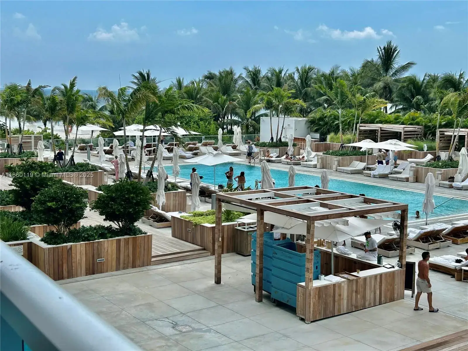 2 bedroom 2 bath Residential Lease for rent at 2301 Collins Ave # 306, Miami Beach FL 33139