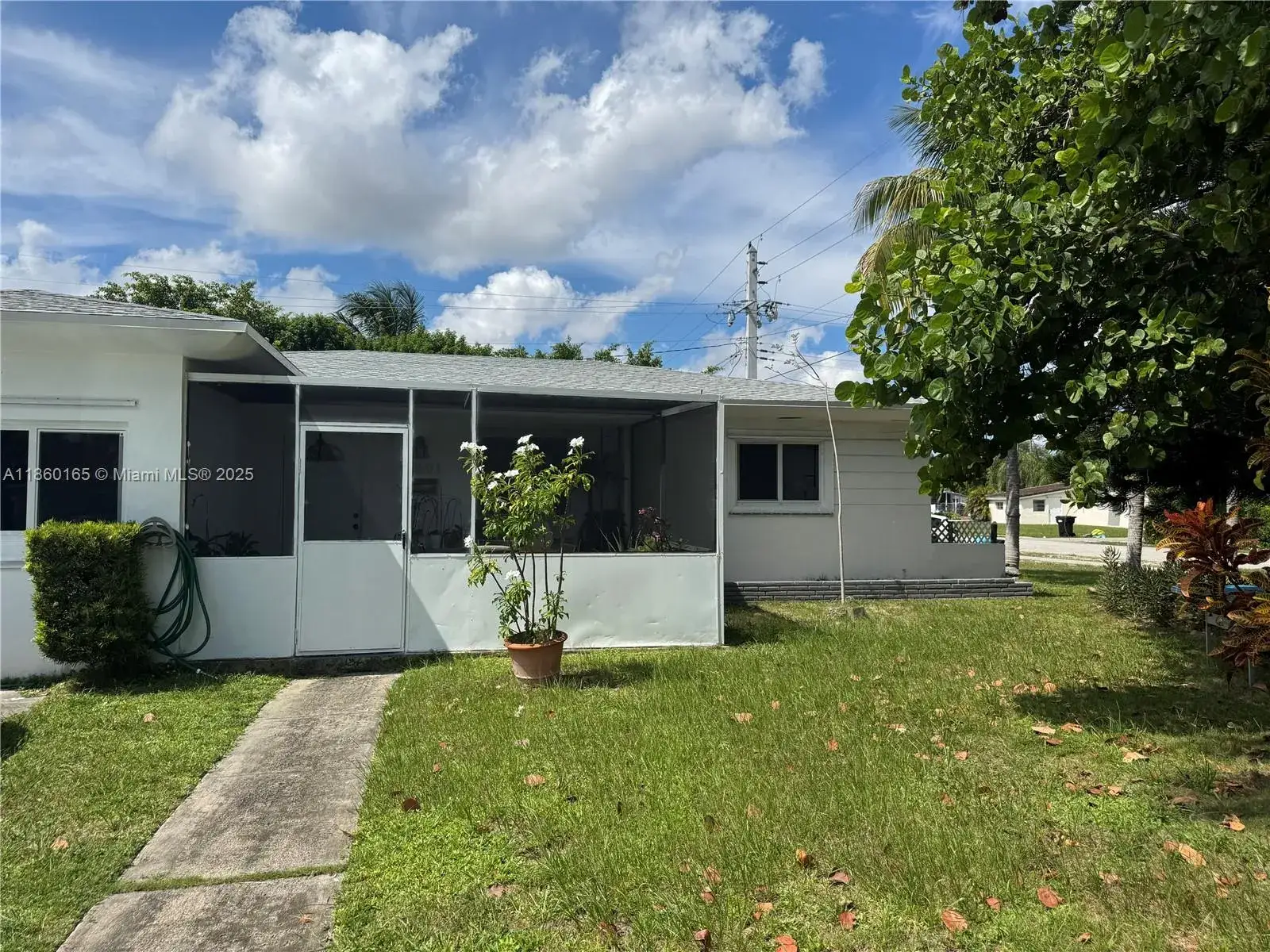 4 bedroom 3 bath Residential for sale at 1691 NE 177th St, North Miami Beach FL 33162