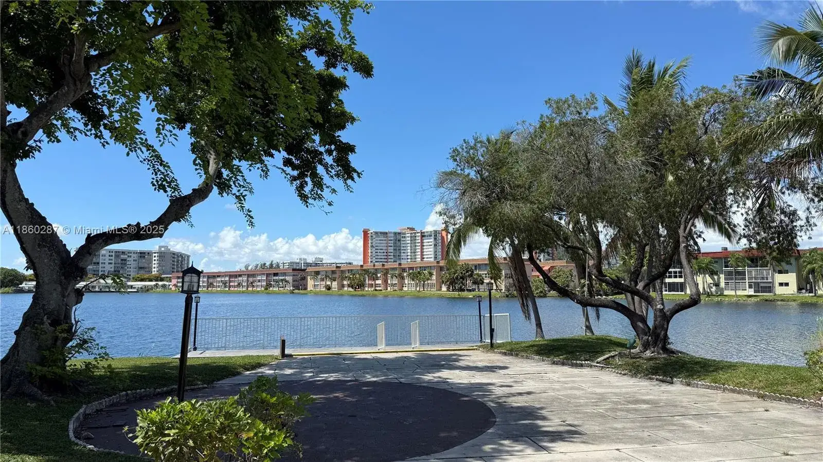 2 bedroom 2 bath Residential for sale at 19001 NE 14th Ave # 145, Miami FL 33179