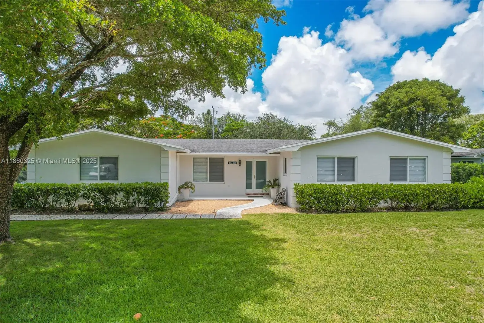 3 bedroom 2 bath Residential Lease for rent at 17460 SW 85th Ave, Palmetto Bay FL 33157