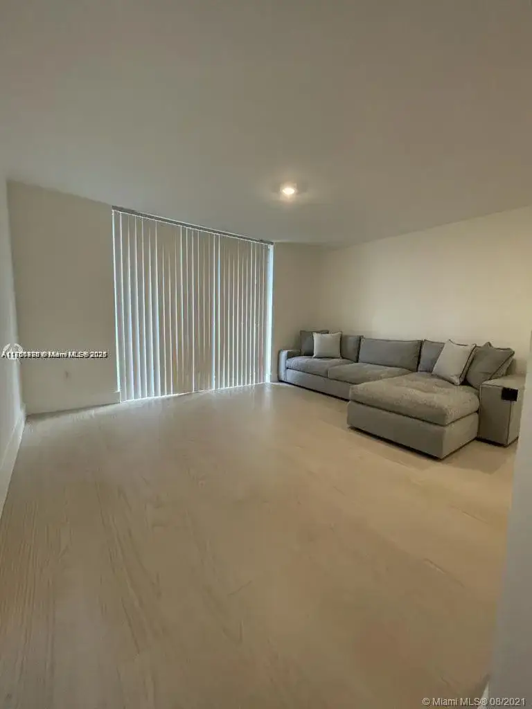 1 bedroom 1 bath Residential Lease for rent at 1720 NW N River Dr # 503, Miami FL 33125