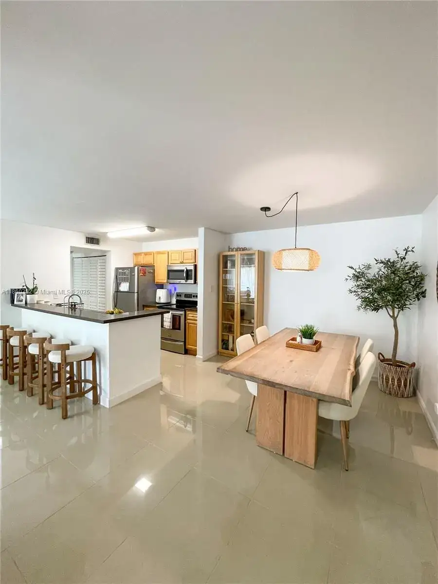 2 bedroom 2 bath Residential for sale at 15821 SW 104th Ter # 203, Miami FL 33196