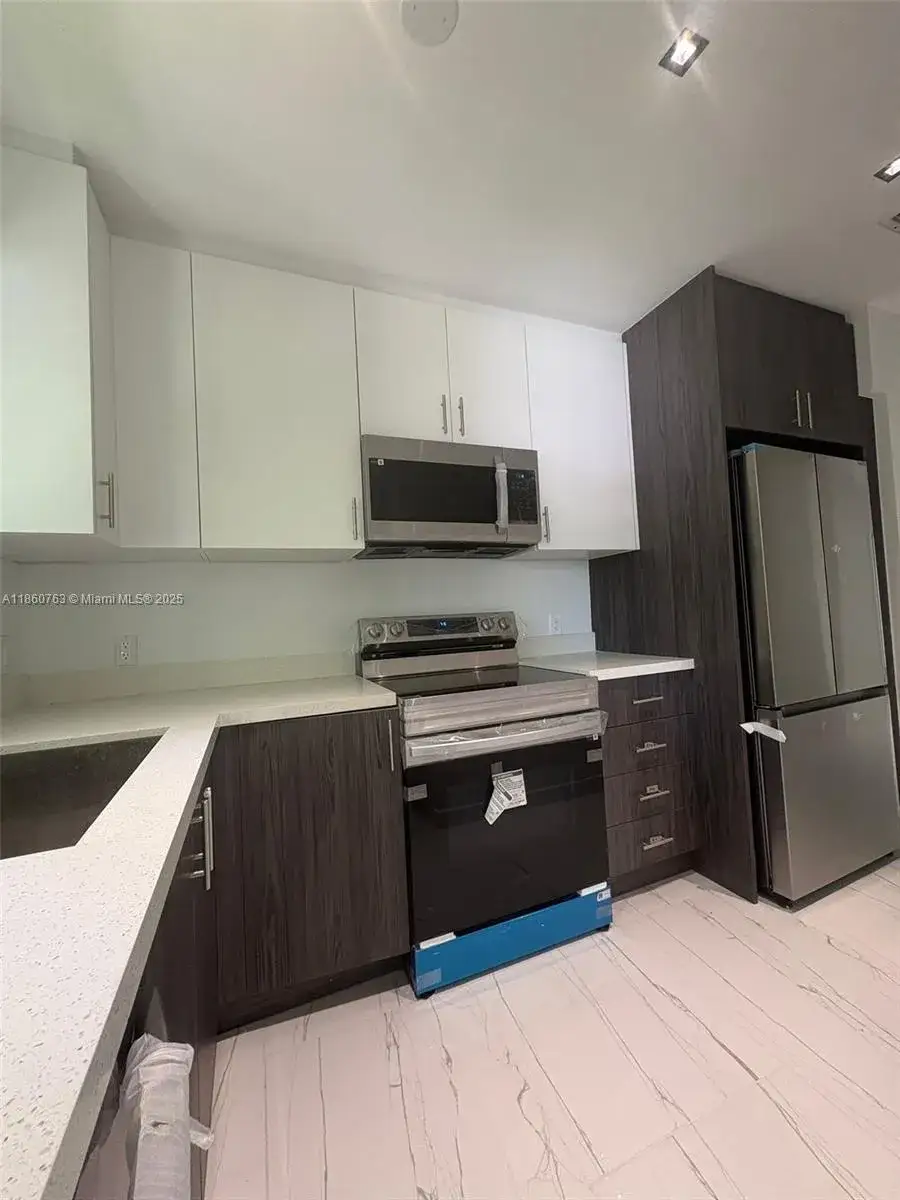 2 bedroom 1 bath Residential Lease for rent at 1155 102nd St # 7, Bay Harbor Islands FL 33154
