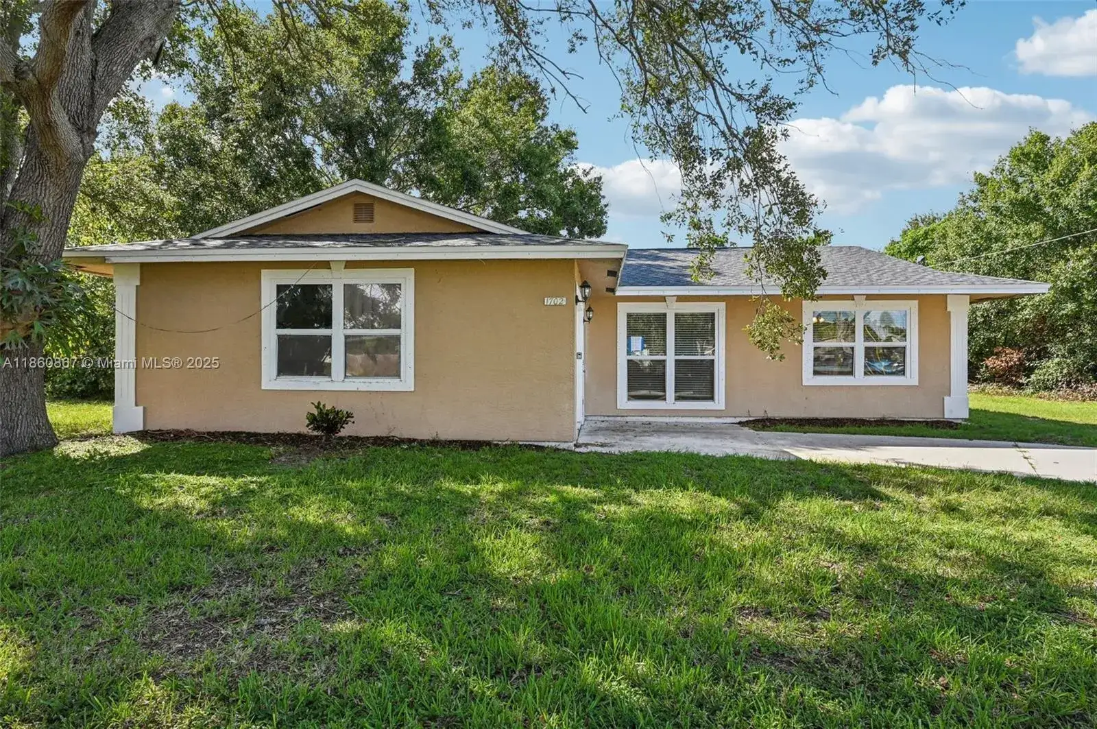 3 bedroom 2 bath Residential for sale at 1702 SW Boeing St, Port St. Lucie FL 34953