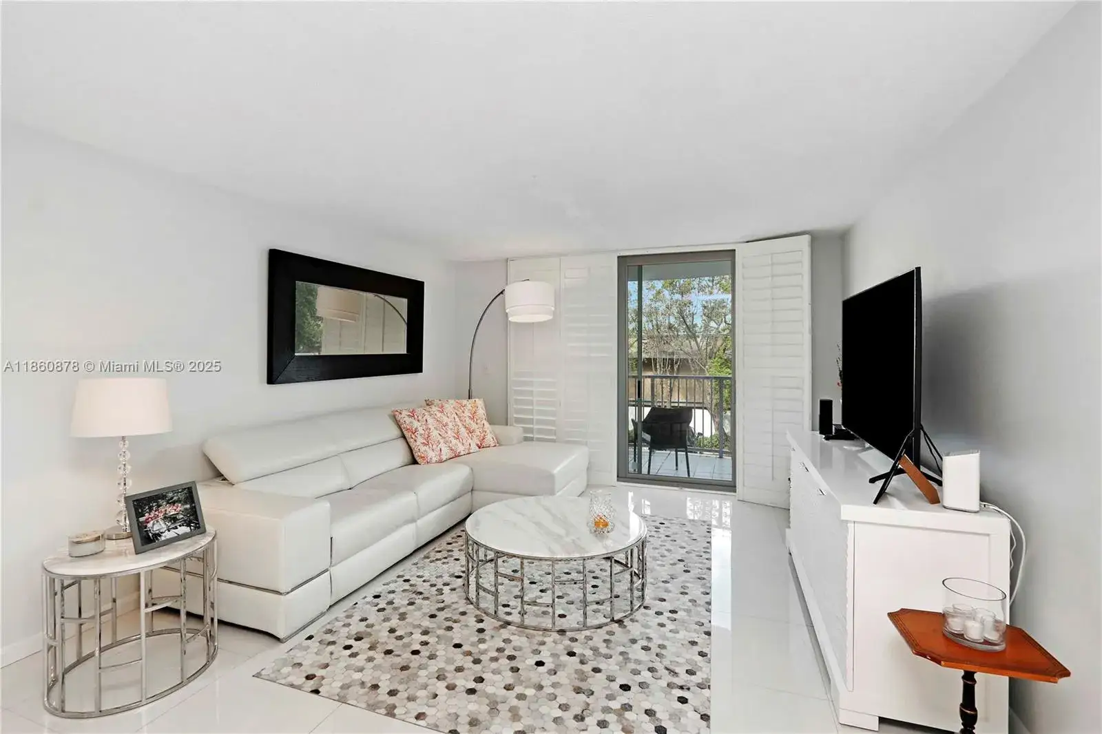 1 bedroom 1 bath Residential for sale at 210 Sea View Dr # 207, Key Biscayne FL 33149