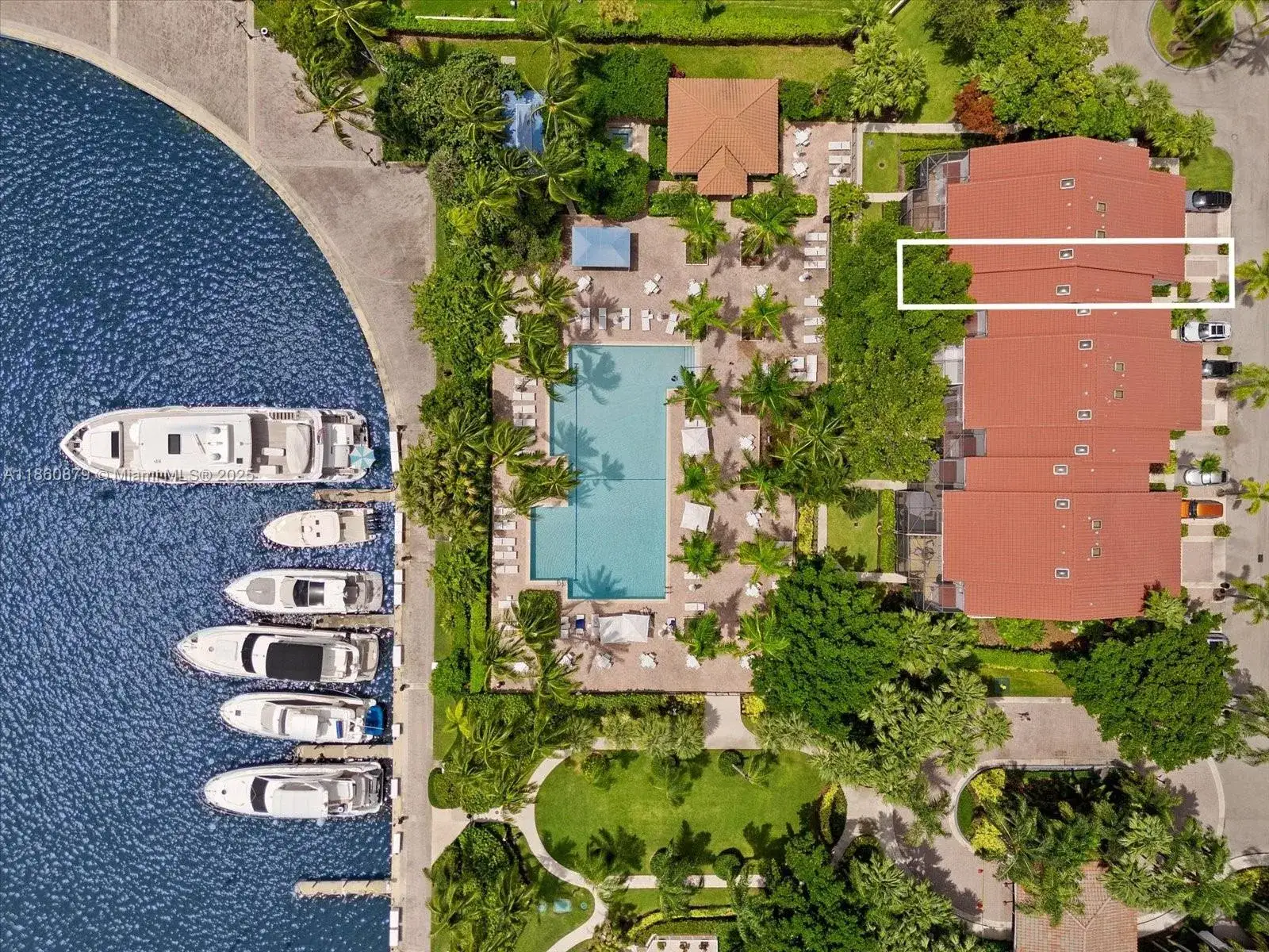 3 bedroom 2 bath Residential for sale at 3602 Yacht Club Dr # 405, Aventura FL 33180