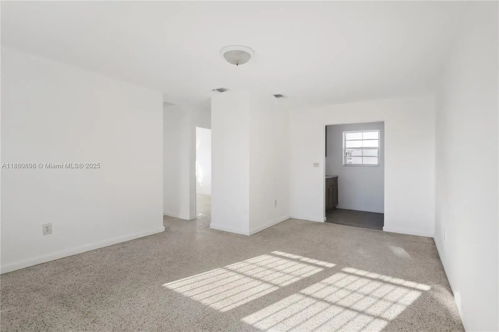 2 bedroom 1 bath Residential Lease for rent at 1251 NW 59th St # 3, Miami FL 33142