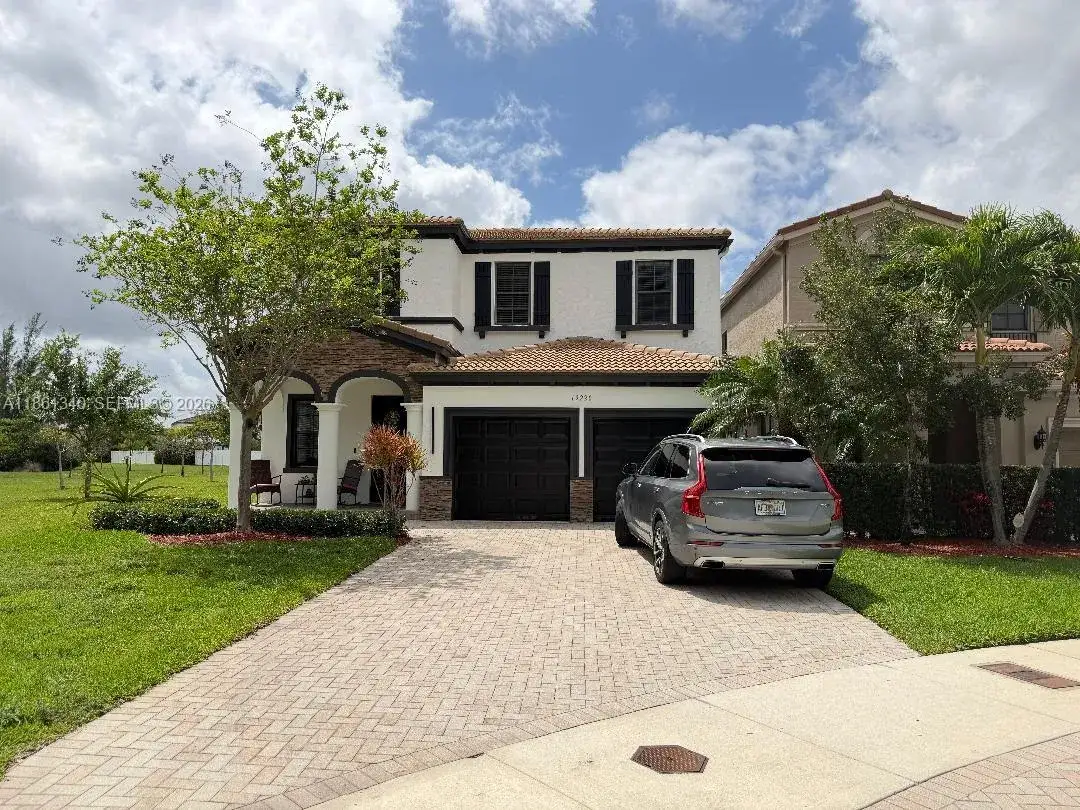 5 bedroom 4 bath Residential for sale at 19220 NE 9th Pl, Miami FL 33179