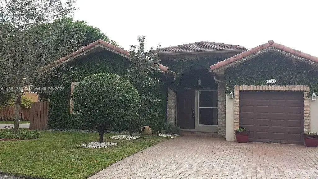 3 bedroom 2 bath Residential Lease for rent at 15826 SW 138th Ter, Miami FL 33196