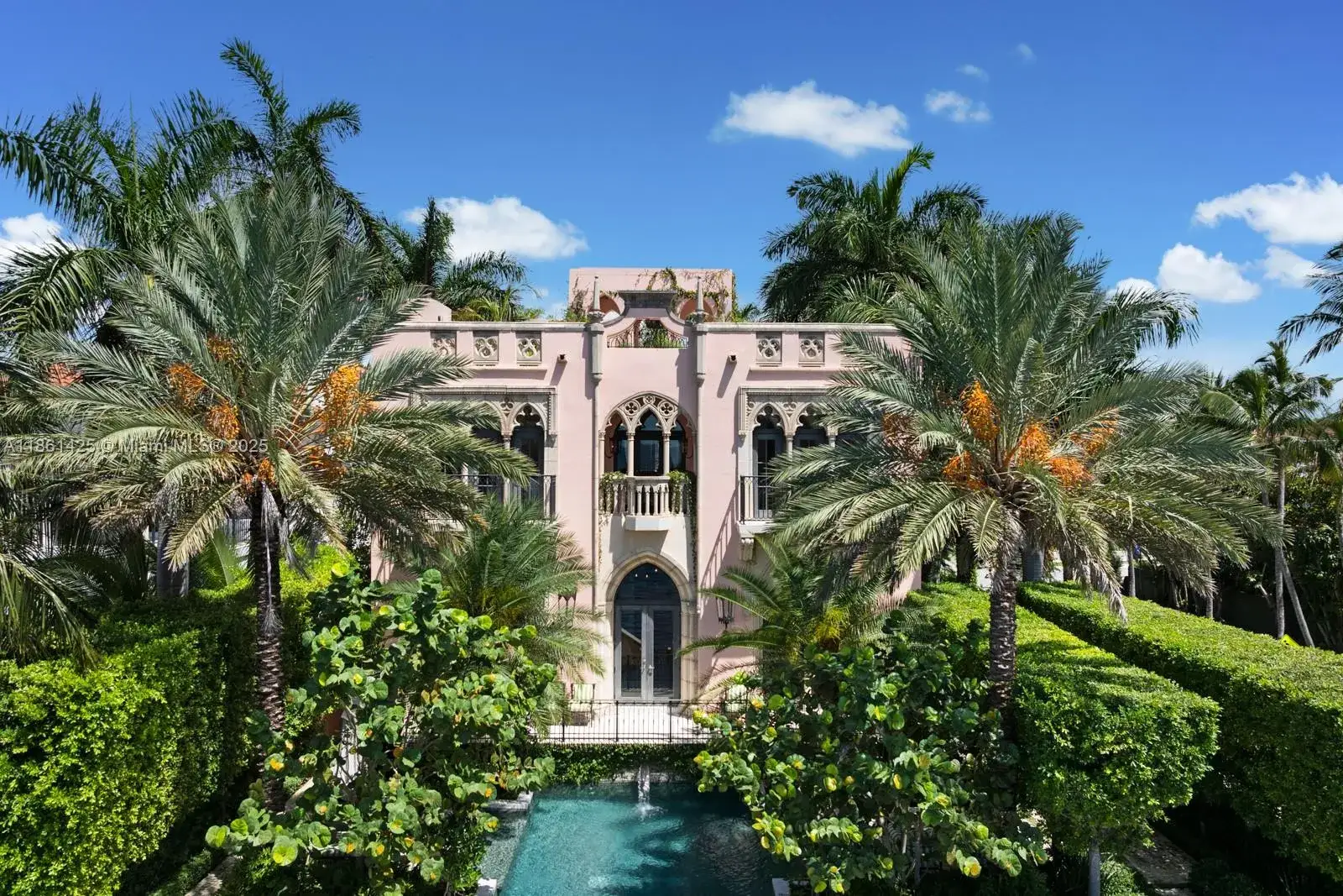 5 bedroom 5 bath Residential for sale at 1840 S Bayshore Ln, Miami FL 33133