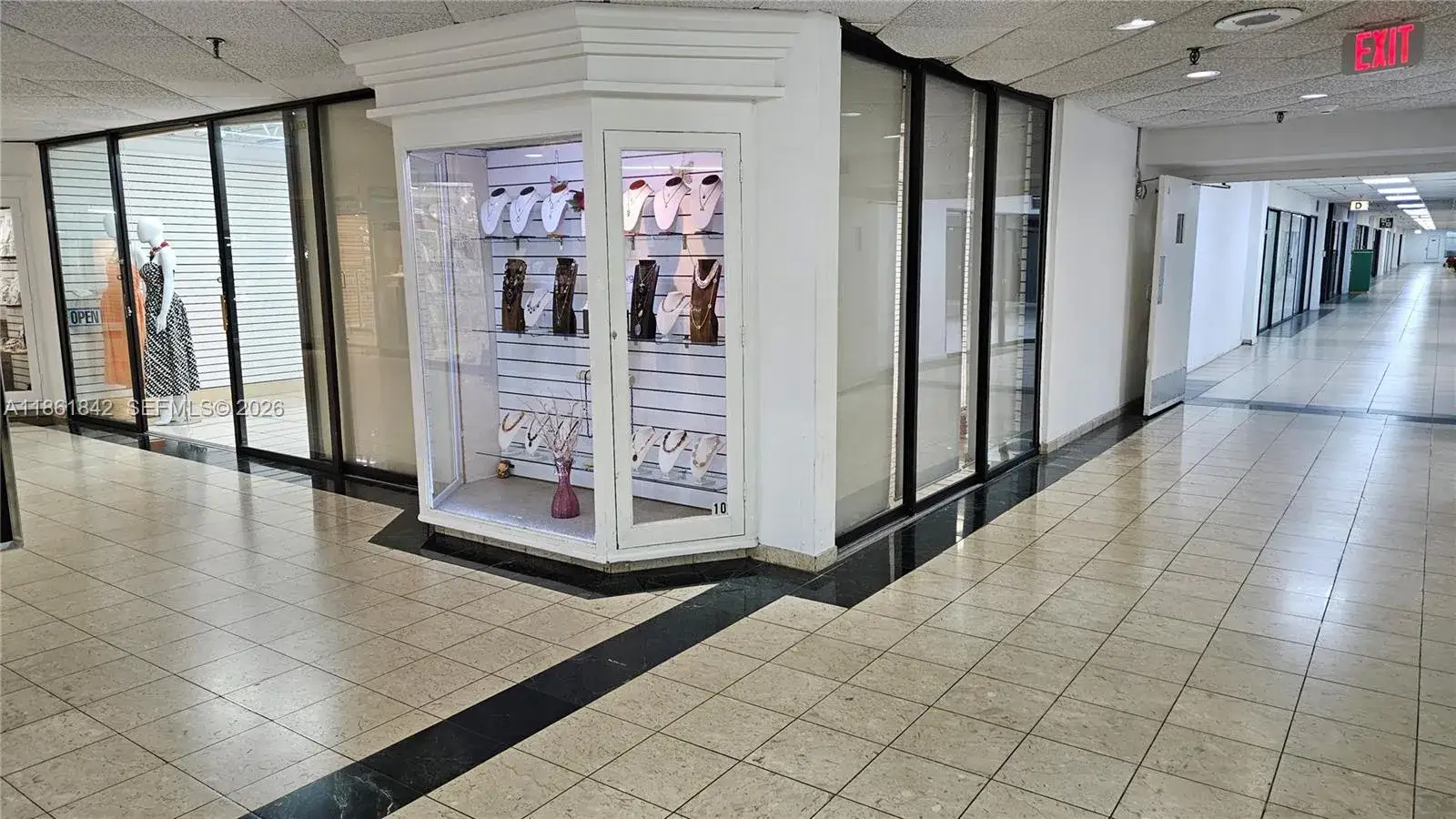 Commercial Sale for sale at 777 NW 72nd Ave # 1109, Miami FL 33126
