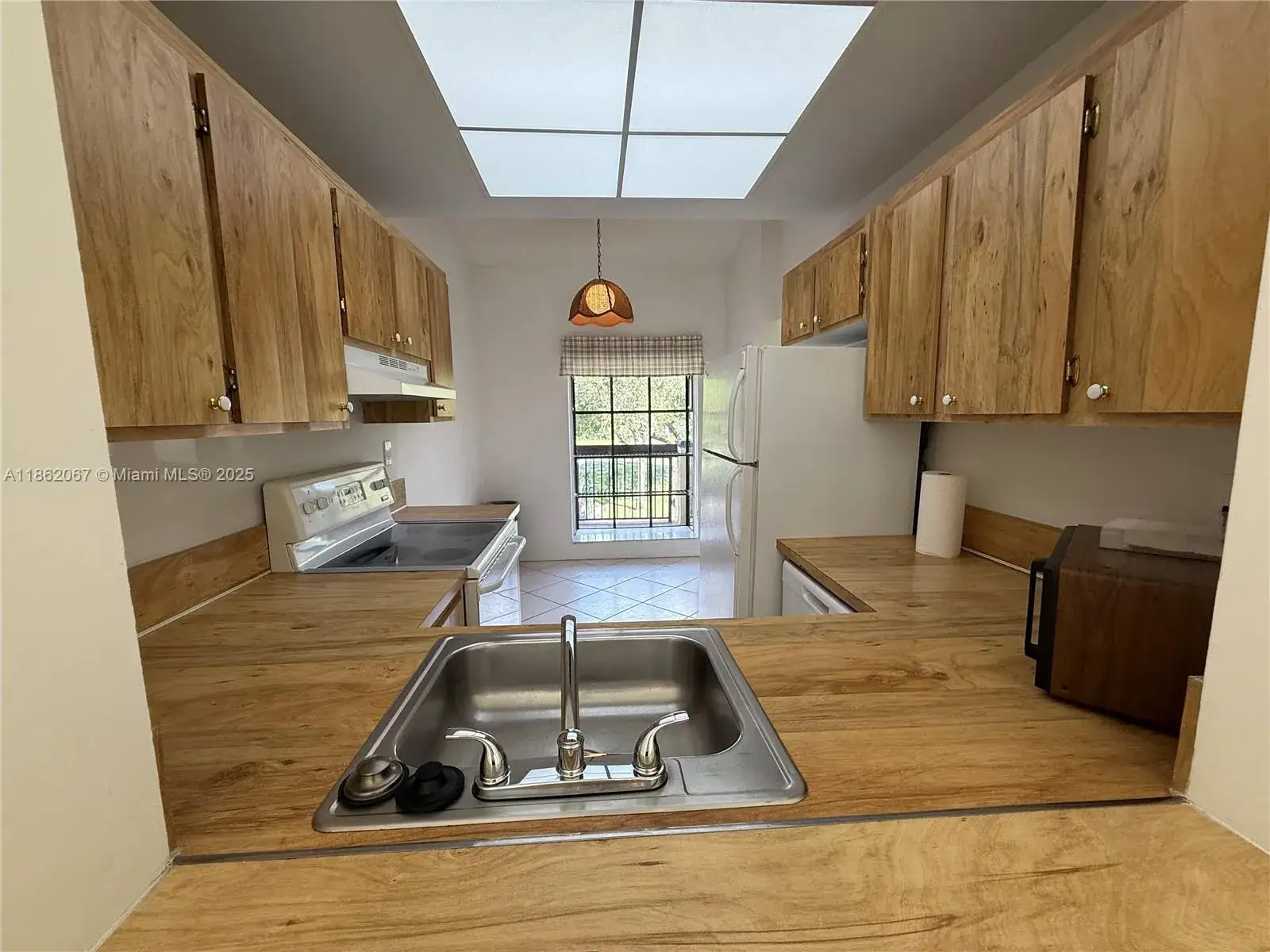 2 bedroom 2 bath Residential Lease for rent at 1953 SW 15th St # 78, Deerfield Beach FL 33442