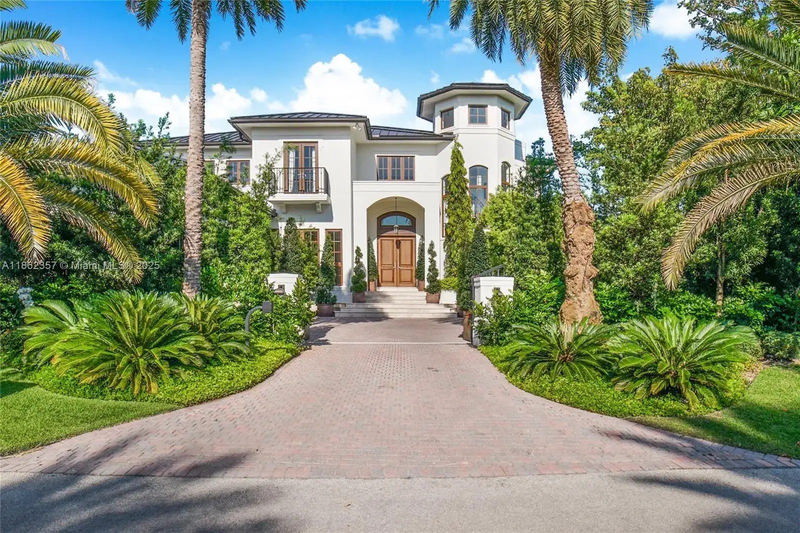 6 bedroom 6 bath Residential for sale at 365 Gulf Rd, Key Biscayne FL 33149