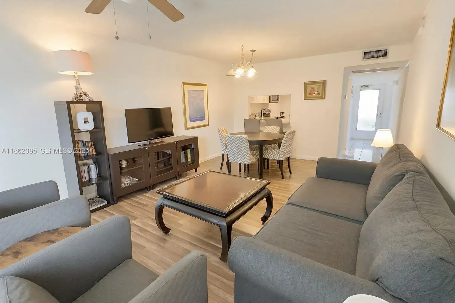 2 bedroom 2 bath Residential Lease for rent at 9330 Lagoon Pl # 206, Davie FL 33324