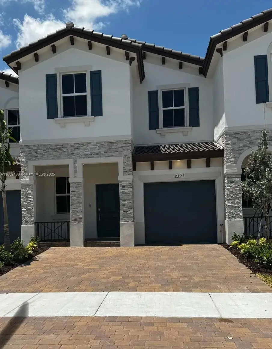 4 bedroom 2 bath Residential Lease for rent at 2325 NW 125th street # 2325, Miami FL 33167