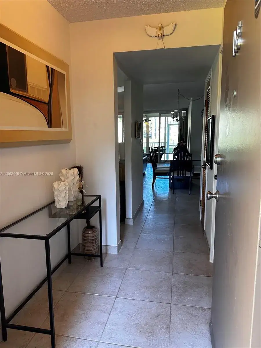 2 bedroom 2 bath Residential Lease for rent at 1690 NE 191st St # 1, Miami FL 33179