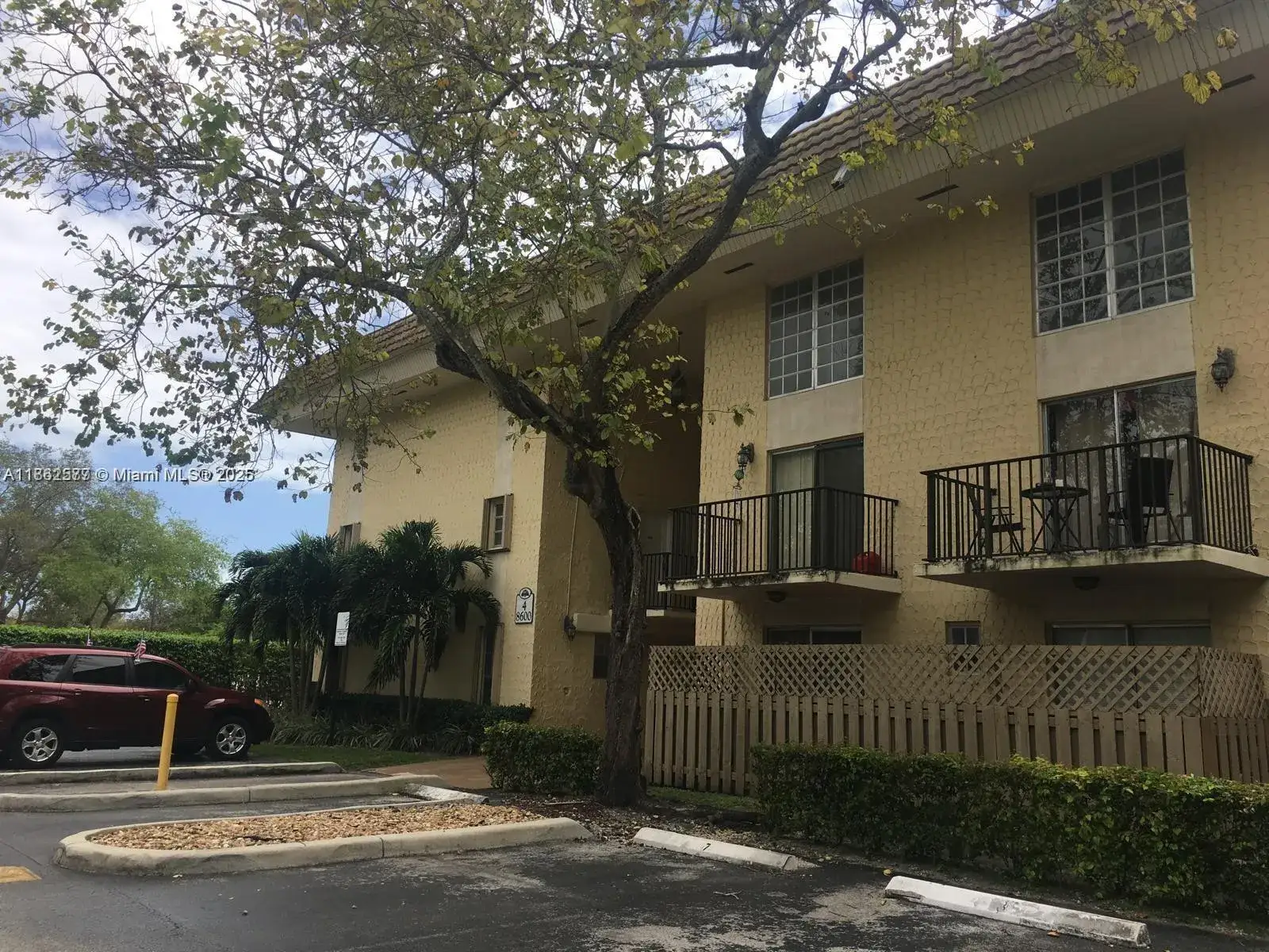 1 bedroom 1 bath Residential for sale at 8600 SW 109th Ave # 216, Miami FL 33173
