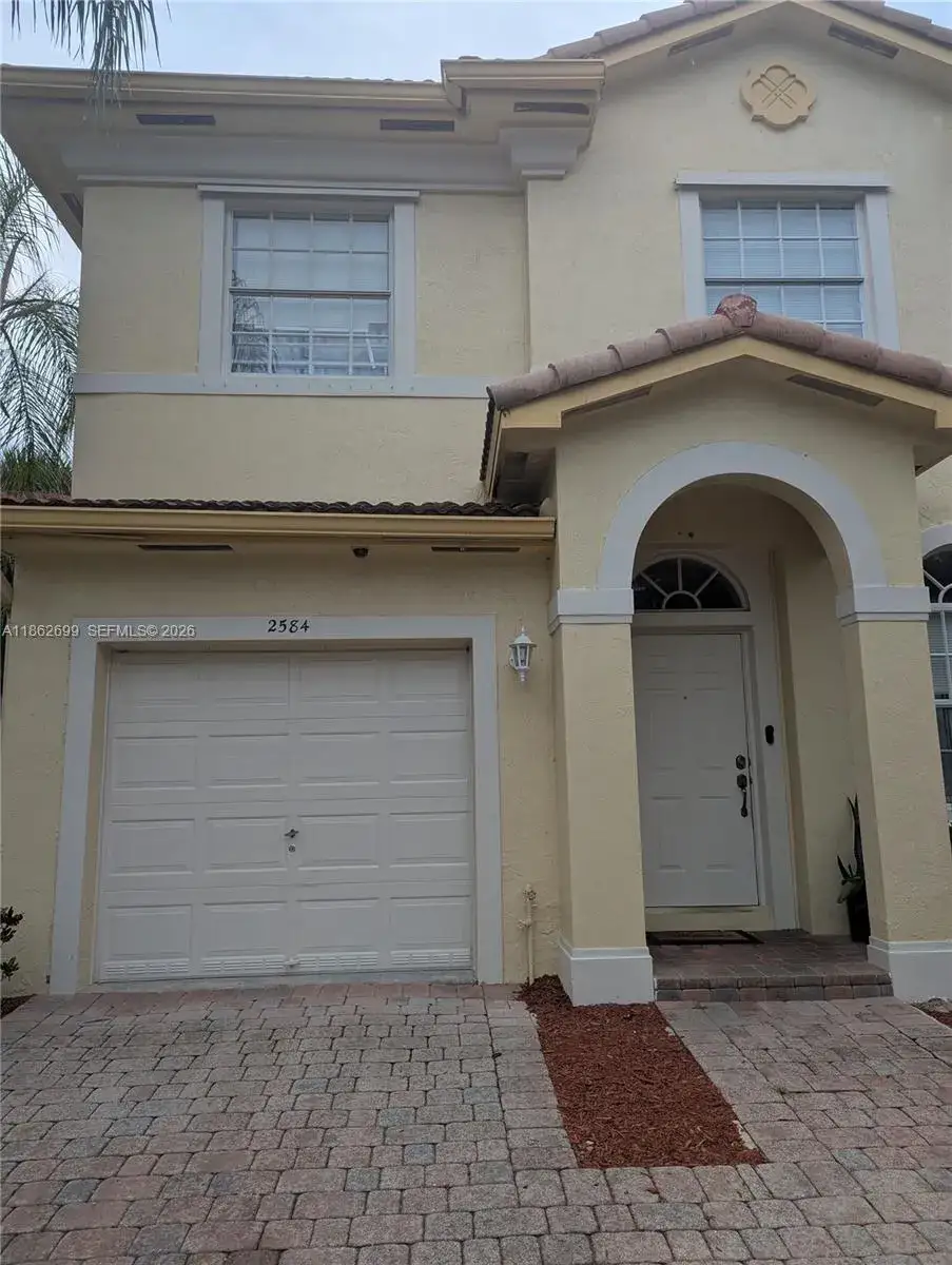 4 bedroom 3 bath Residential for sale at 2584 SW 84th Ter # 101, Miramar FL 33025