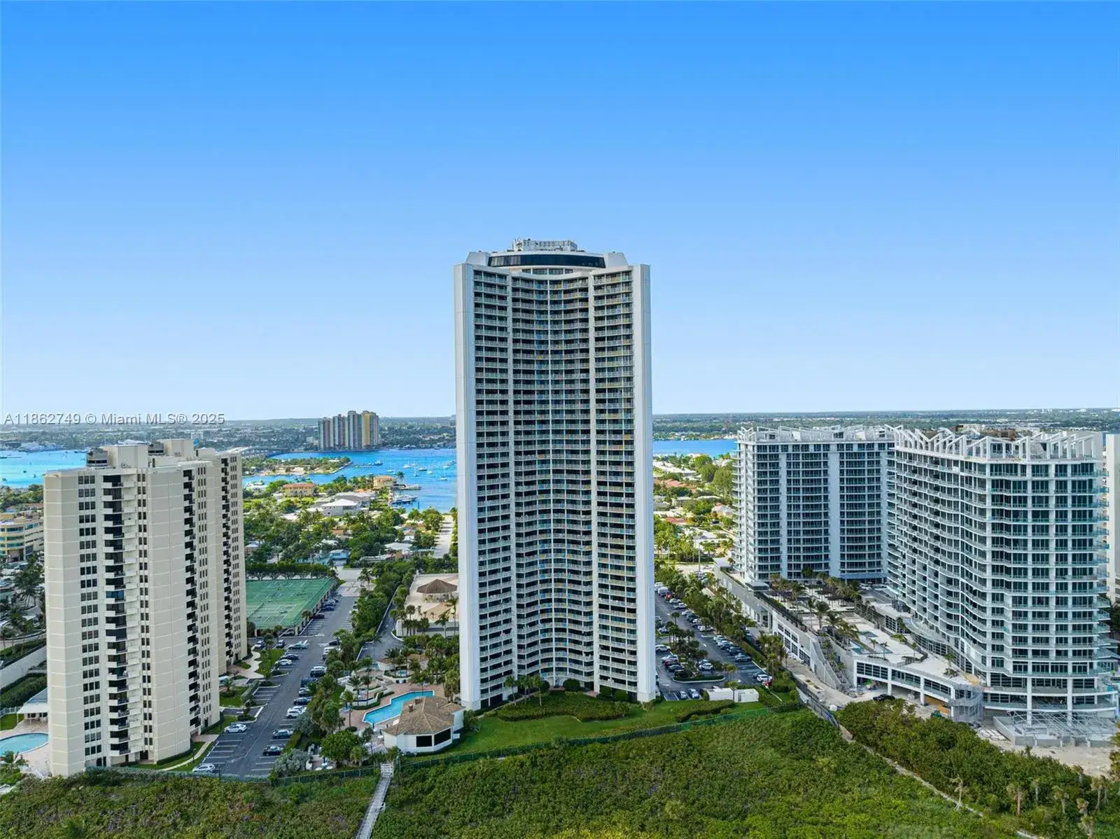 2 bedroom 2 bath Residential Lease for rent at 3000 N Ocean Dr # 24H, Singer Island FL 33404