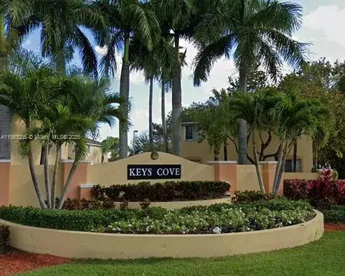 3 bedroom 2 bath Residential for sale at 2755 SE 16th Ave # 100, Homestead FL 33035