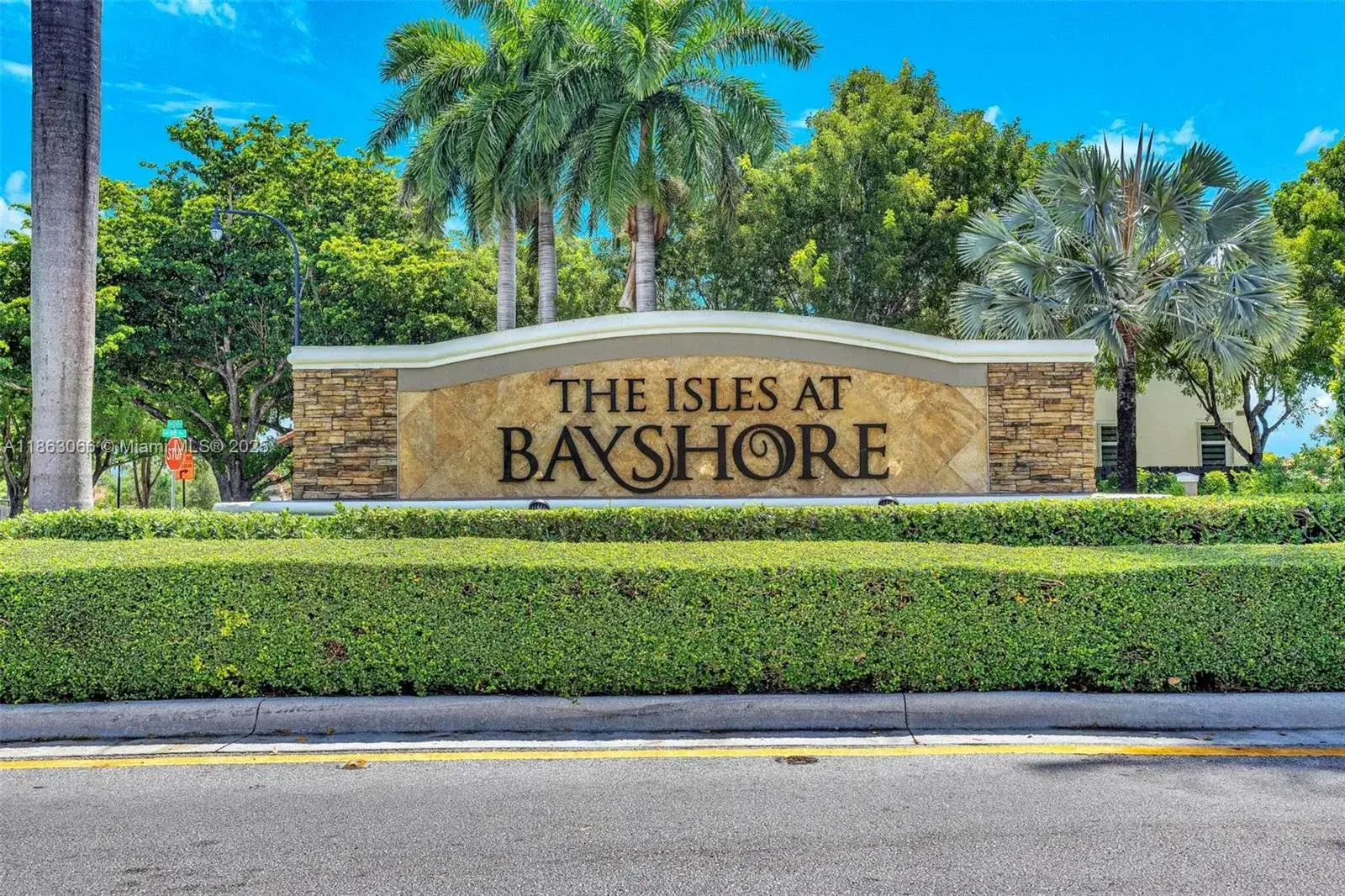 2 bedroom 2 bath Residential for sale at 9011 SW 227th St # 1, Cutler Bay FL 33190