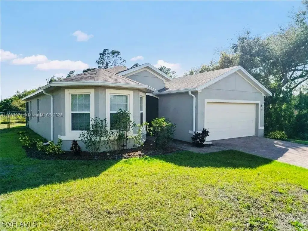 3 bedroom 2 bath Residential Lease for rent at 2802 40TH ST SW, Lehigh Acres FL 33976