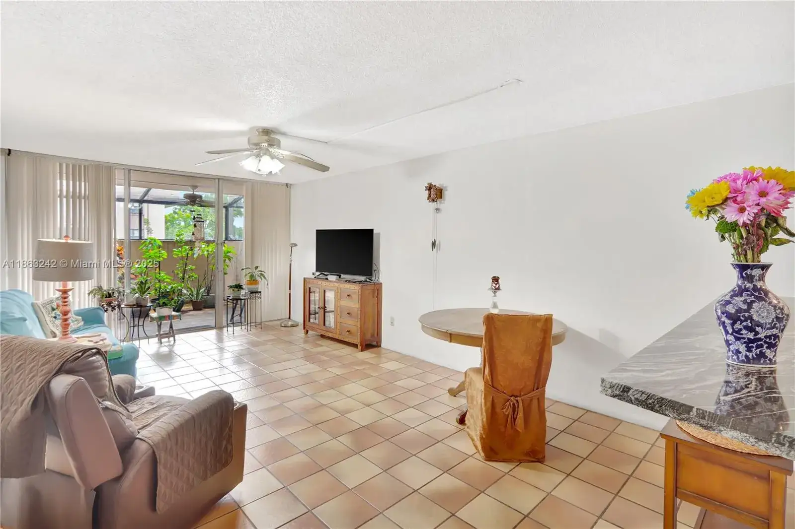 2 bedroom 2 bath Residential for sale at 10525 SW 112th Ave # 117, Miami FL 33176