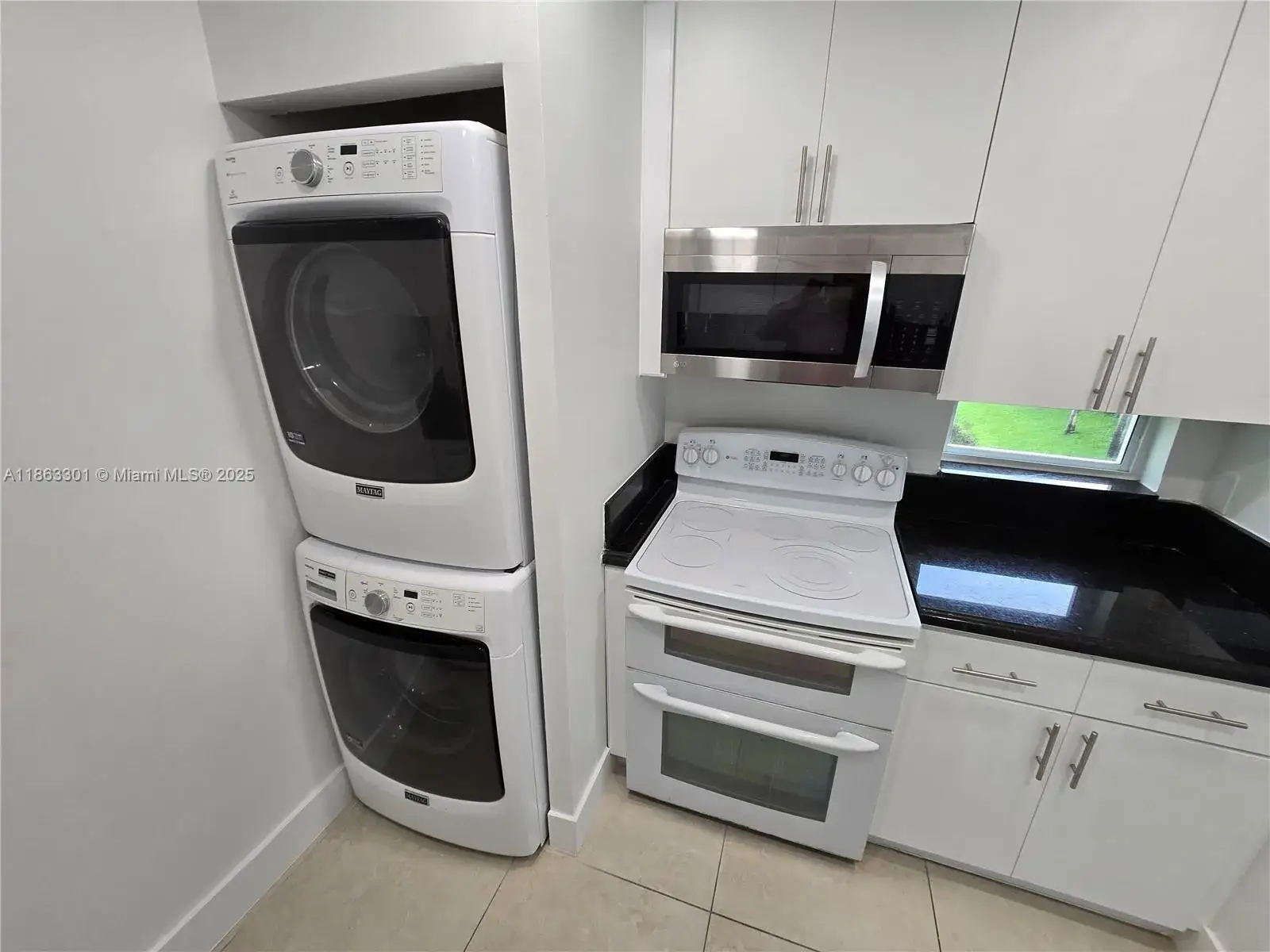2 bedroom 2 bath Residential Lease for rent at 8886 SW 3rd St # 202, Pembroke Pines FL 33025