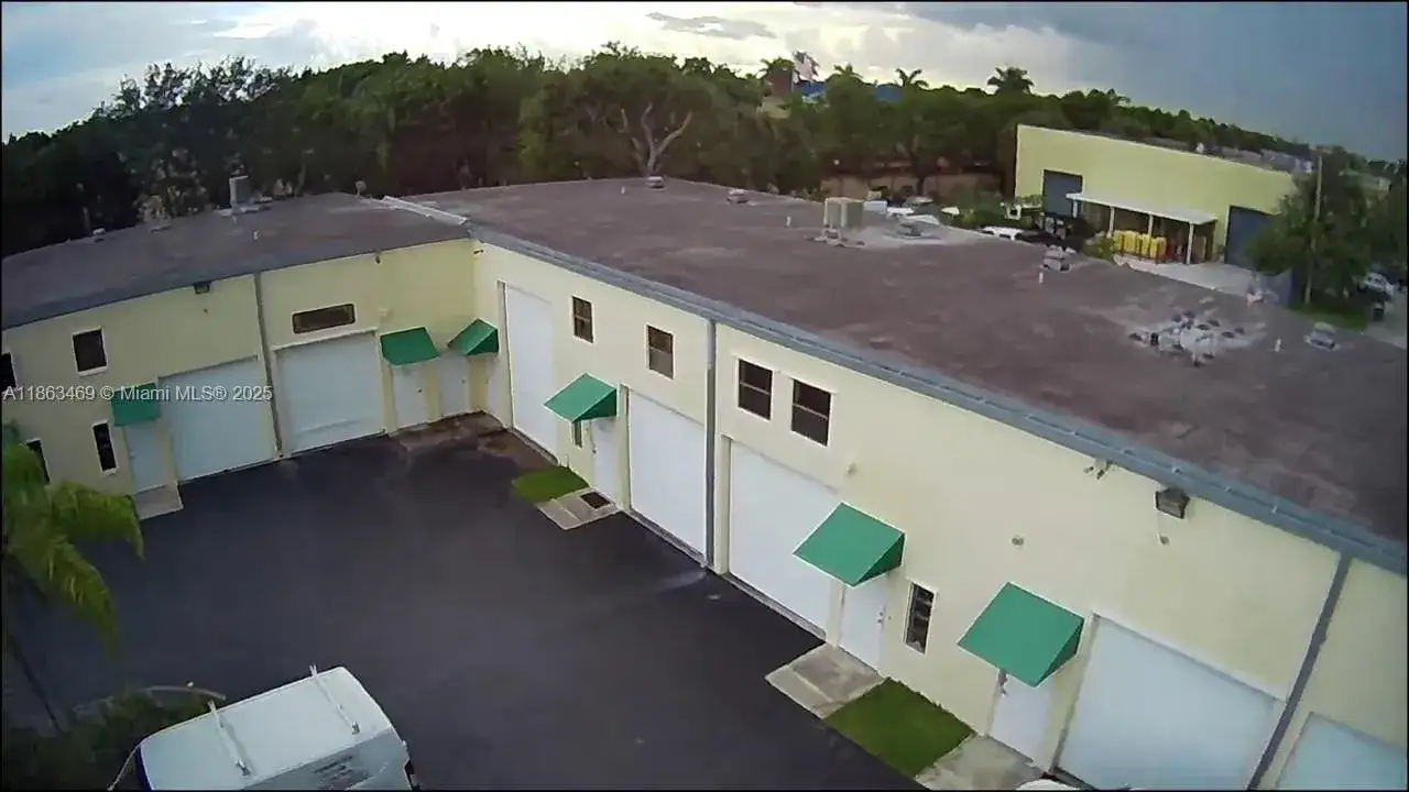 Commercial Sale for sale at 14351 SW 142nd St # B10, Miami FL 33186