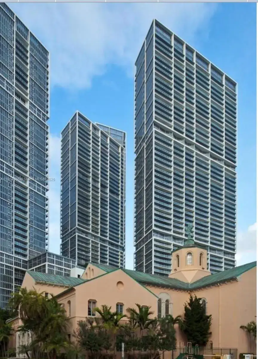2 bedroom 2 bath Residential Lease for rent at 495 Brickell Ave # 5310, Miami FL 33131