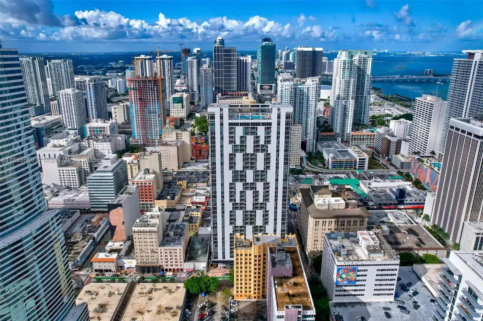 2 bedroom 2 bath Residential for sale at 151 SE 1st St # 1601, Miami FL 33131