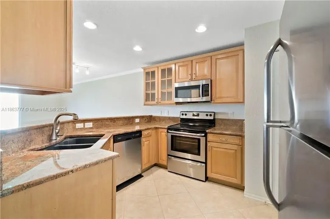 2 bedroom 2 bath Residential Lease for rent at 5905 Abbey Rd, Tamarac FL 33321