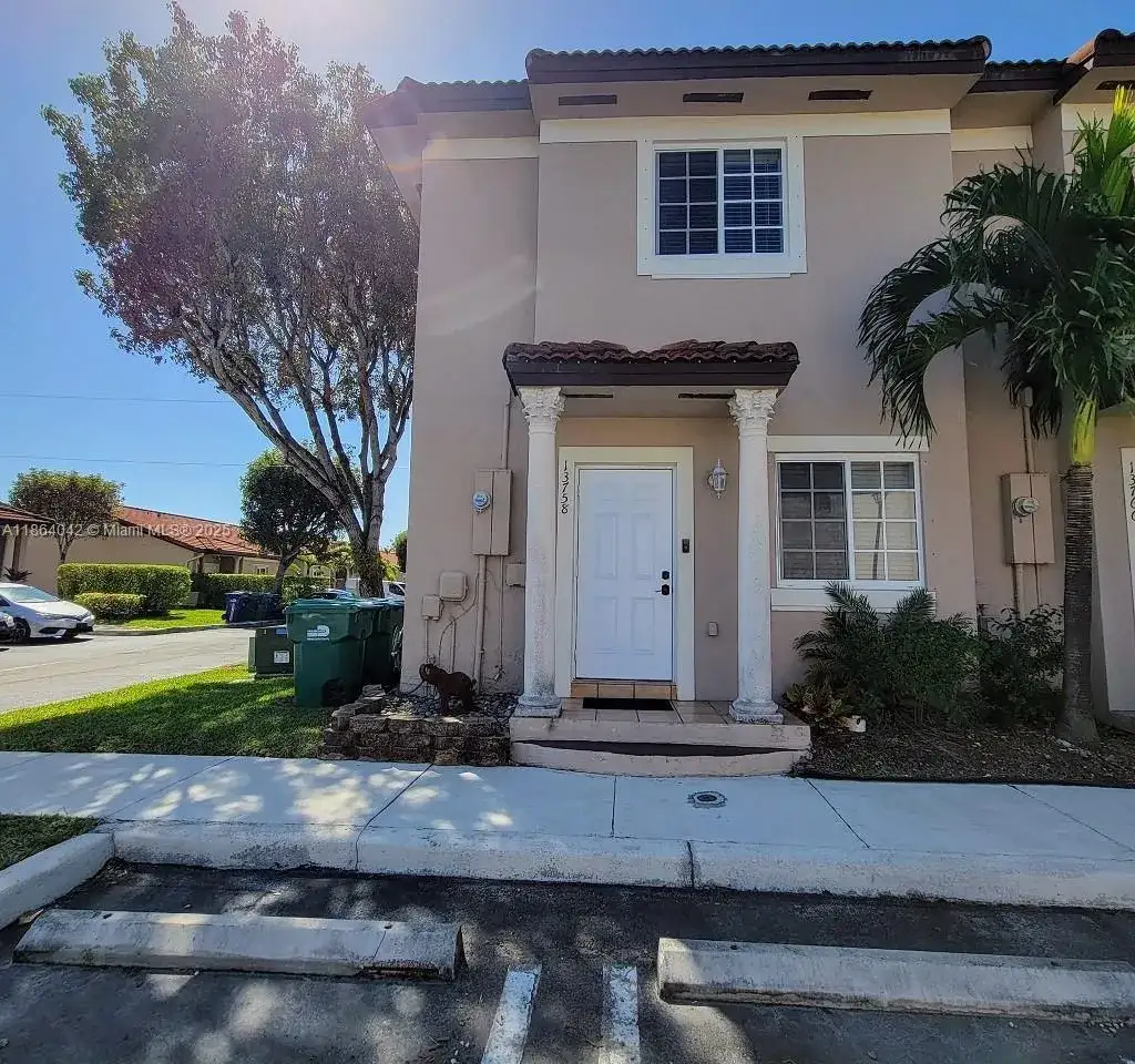 2 bedroom 2 bath Residential for sale at 13758 SW 170th Ln, Miami FL 33177