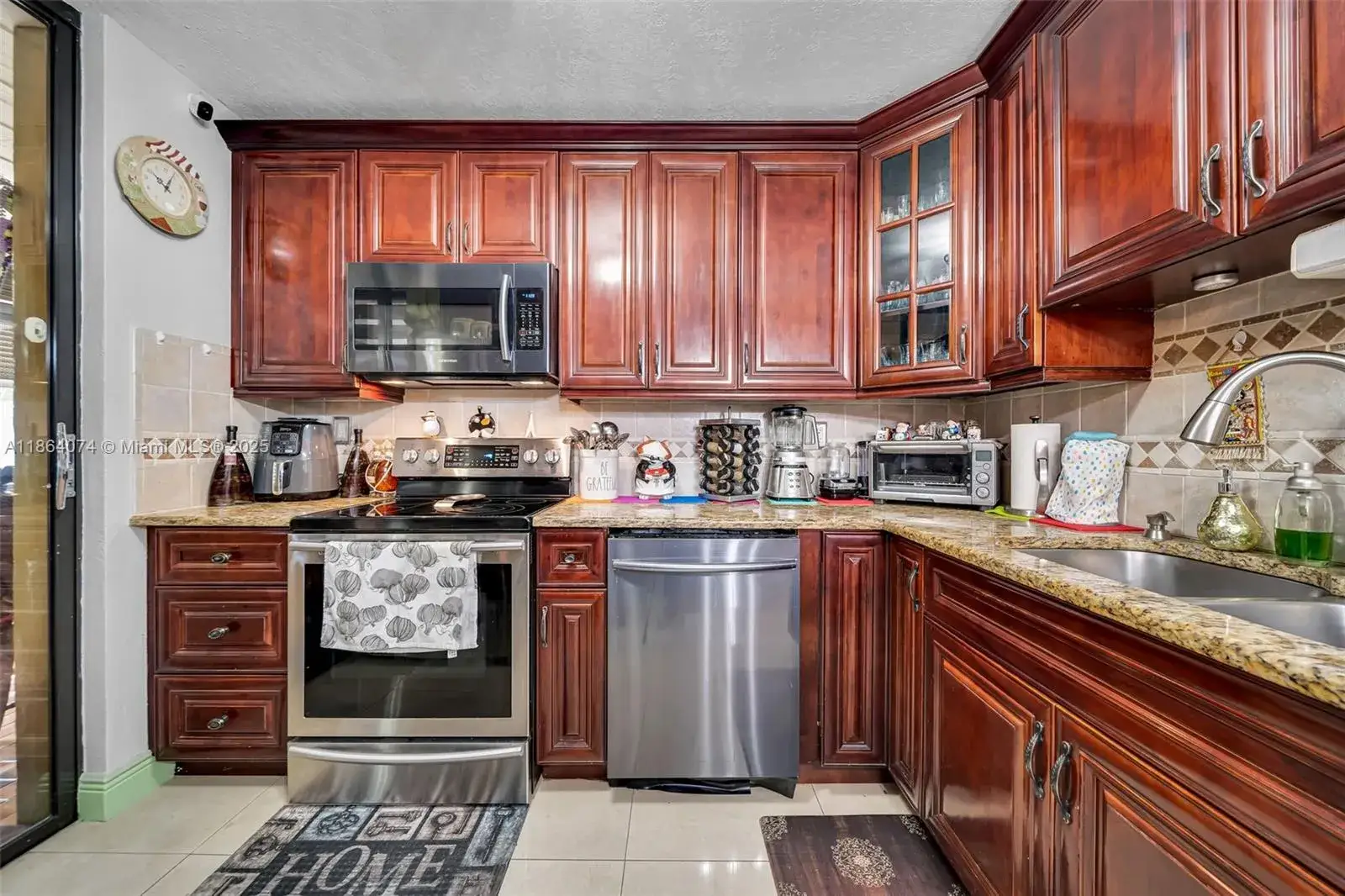 2 bedroom 2 bath Residential for sale at 665 NE 195th st # 424, Miami FL 33179