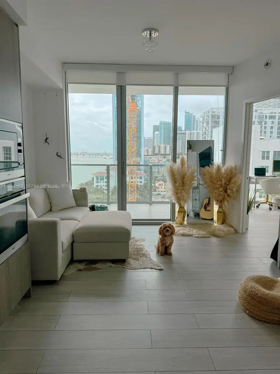 1 bedroom 2 bath Residential Lease for rent at 2900 NE 7th Ave # 1008, Miami FL 33137